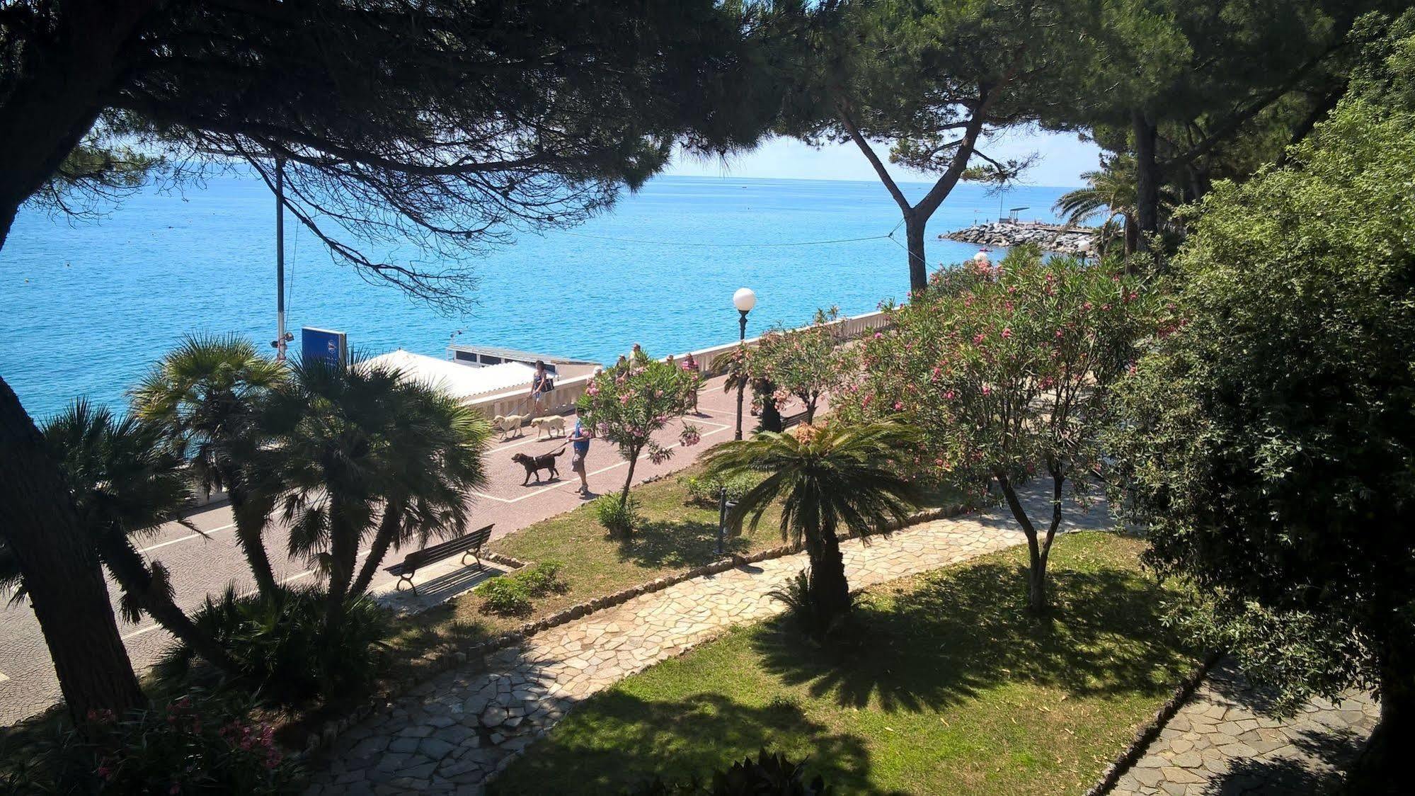 Hotel Villa Adele Celle Ligure Exterior photo